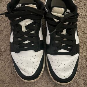 Nike Men's Black and White Sneakers